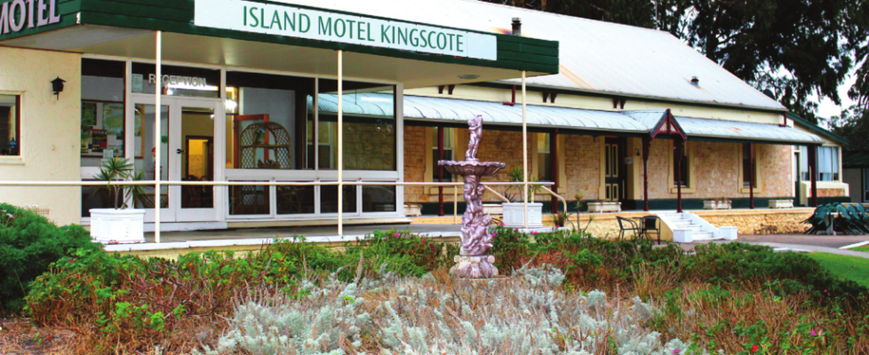 23_Island_Motel_Kingscote-000